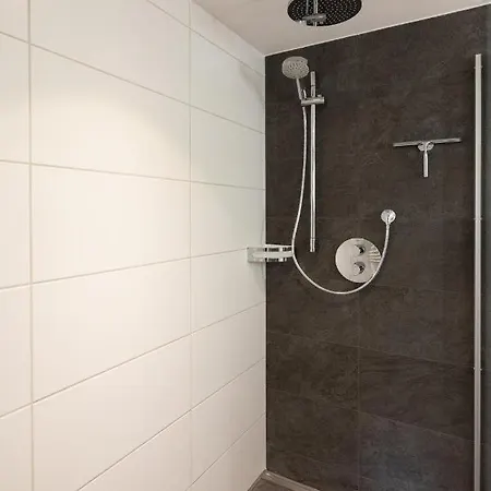 아파트 Monusse Boid 10 프론텐