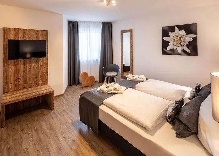 Monusse Boid 10 بفرونتن